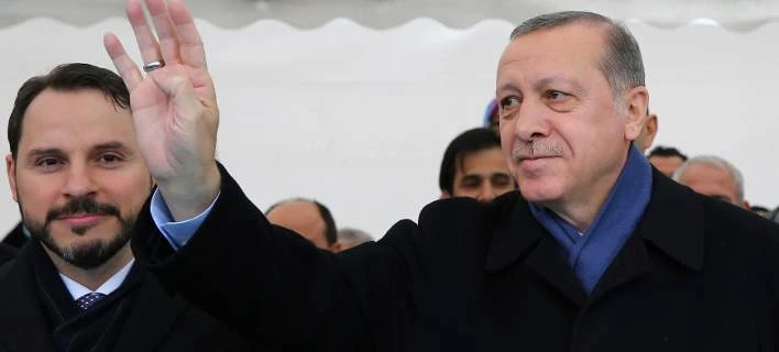 Προκαλεί και ο γαμπρός του Ερντογάν – Εκβιάζει την Ελλάδα για τους 8 με τη συμφωνία για τους πρόσφυγες (βίντεο)